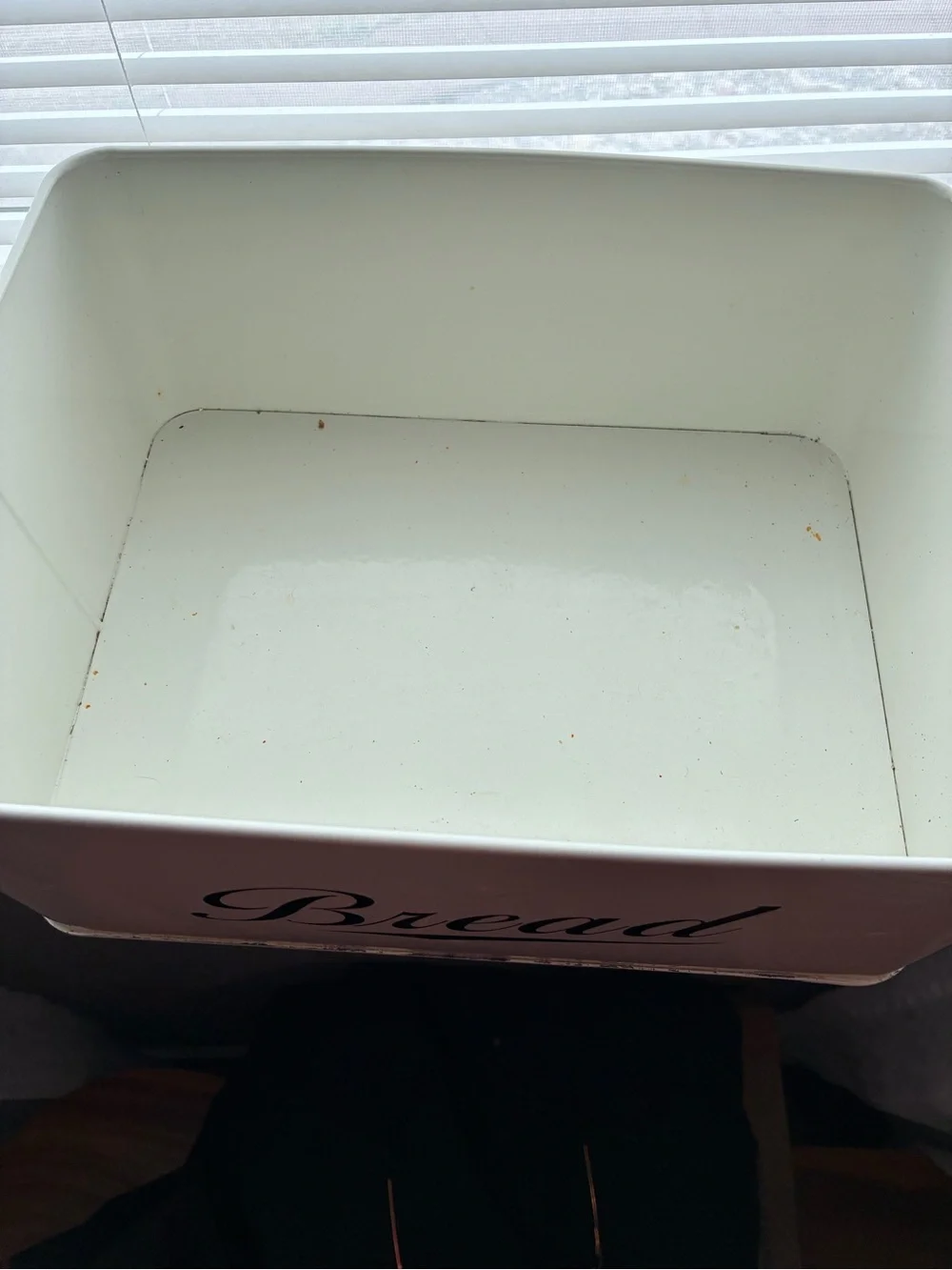 White Bread Box with Natural Wood Lid - Stylish Kitchen Storage
